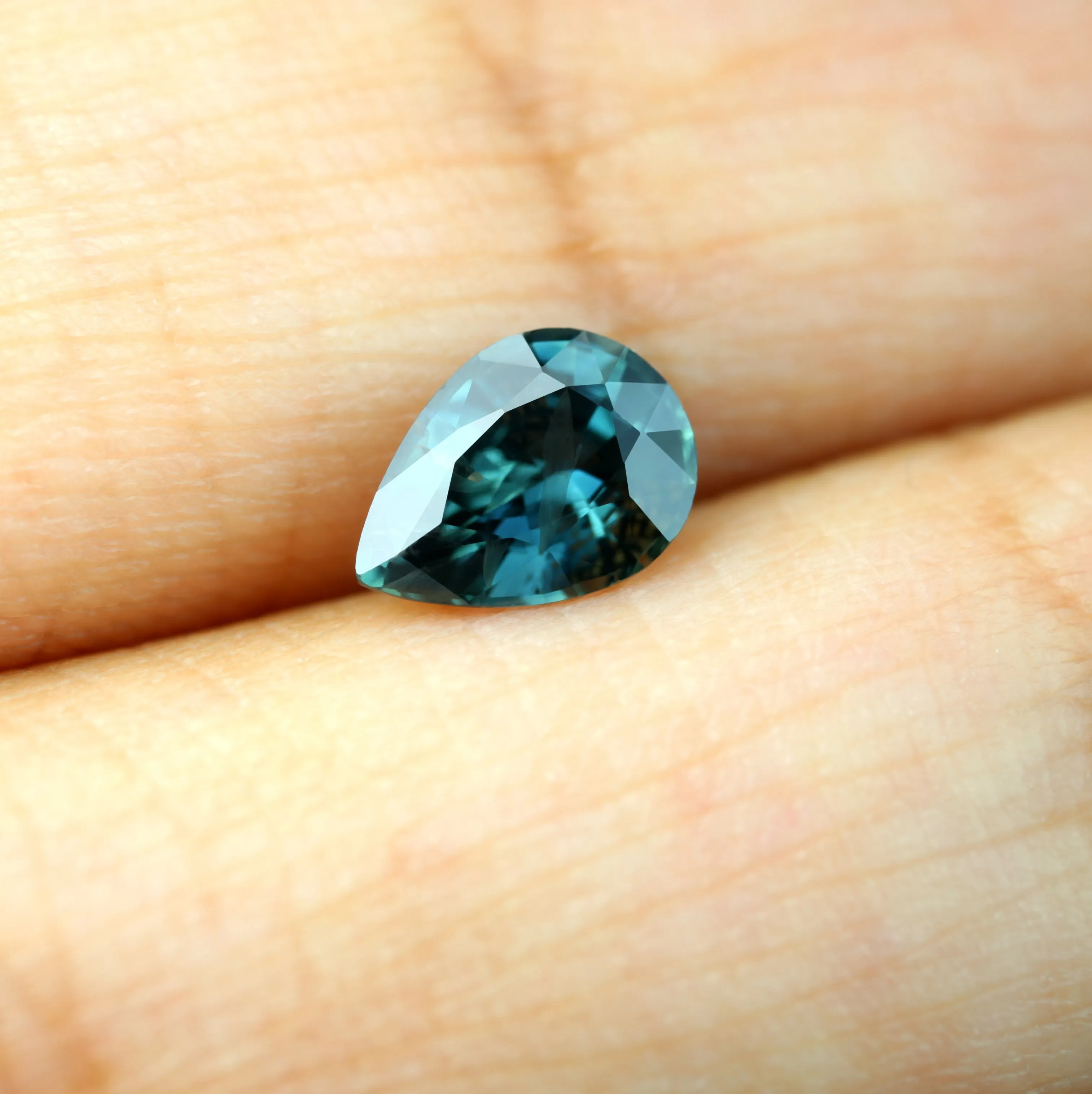 0.77ct Certified Natural Teal Sapphire