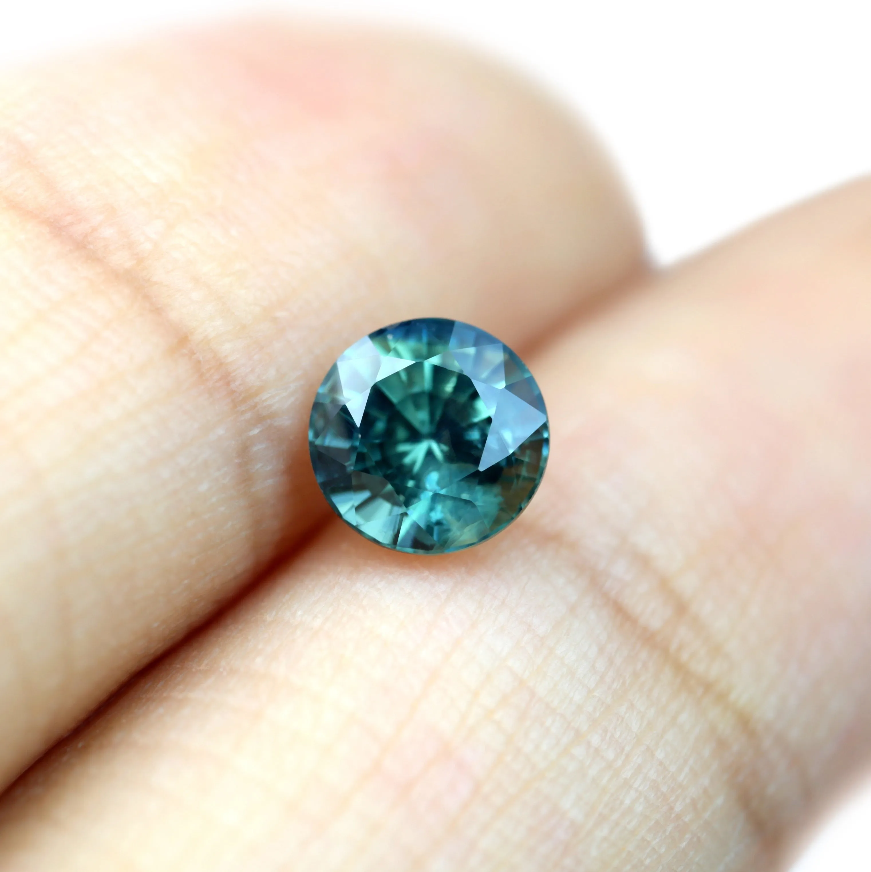 0.86ct Certified Natural Teal Sapphire