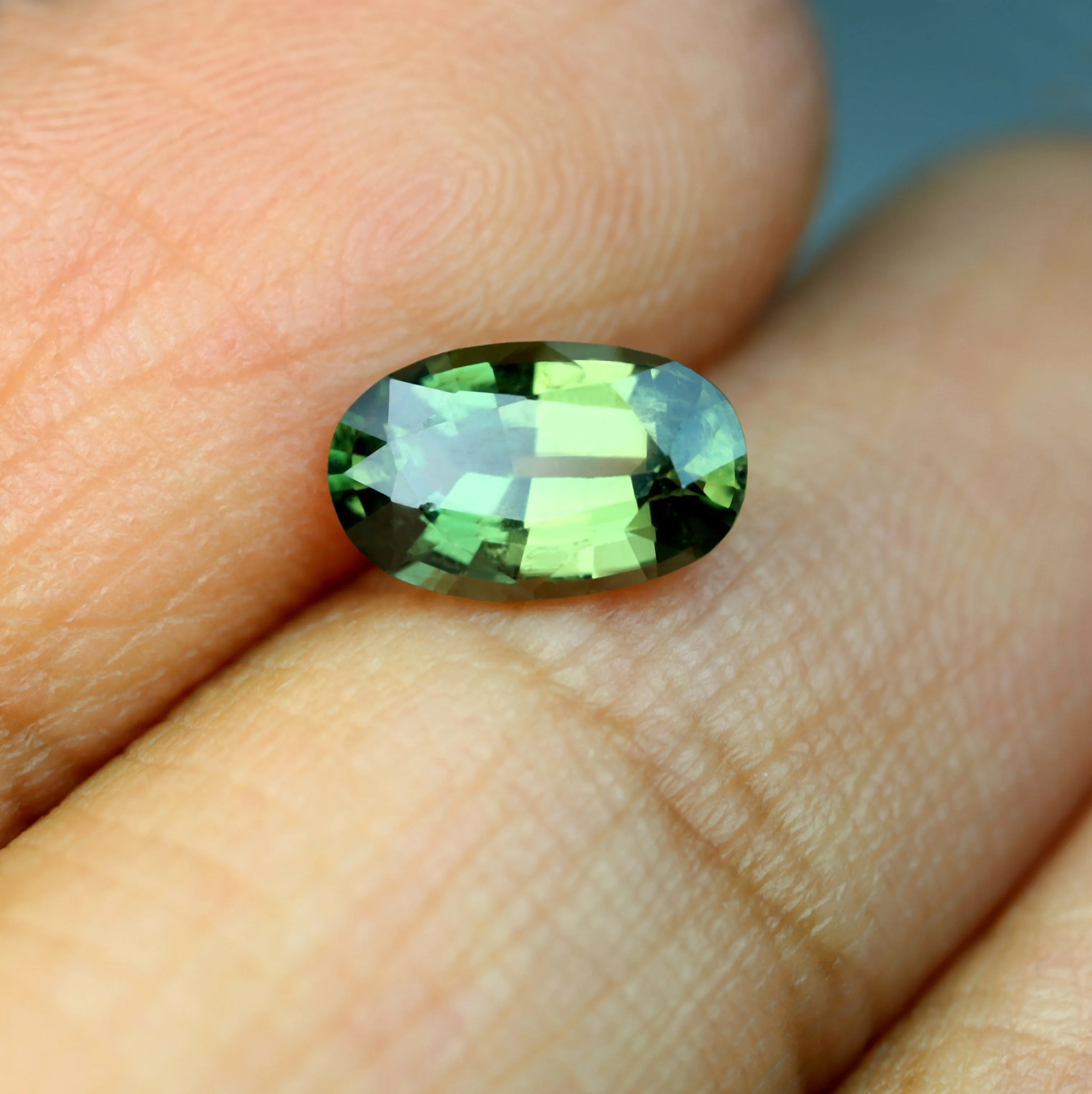 0.90ct Certified Natural Green Sapphire