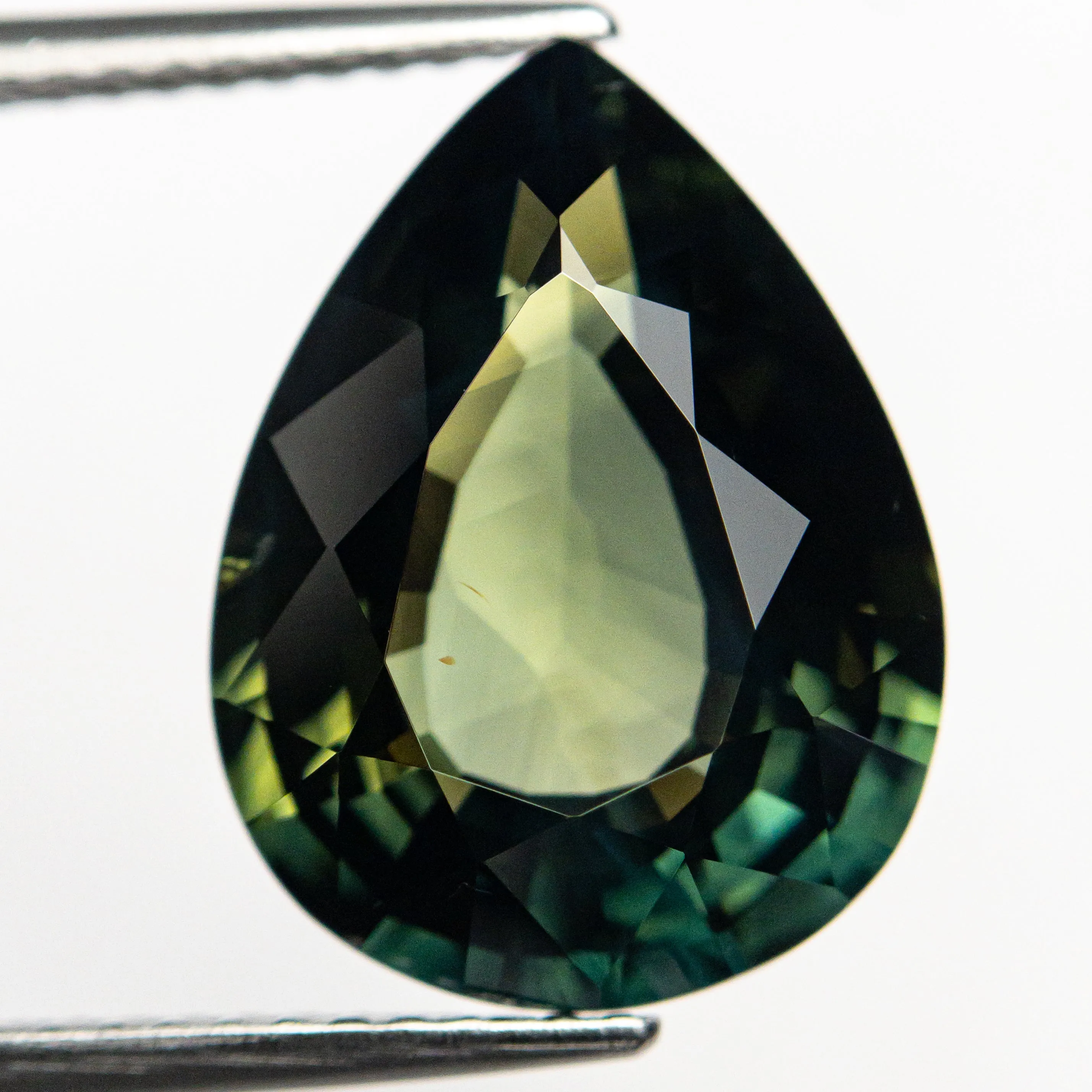 7.21ct 14.34x10.76x6.15mm Pear Brilliant Sapphire 21606-04