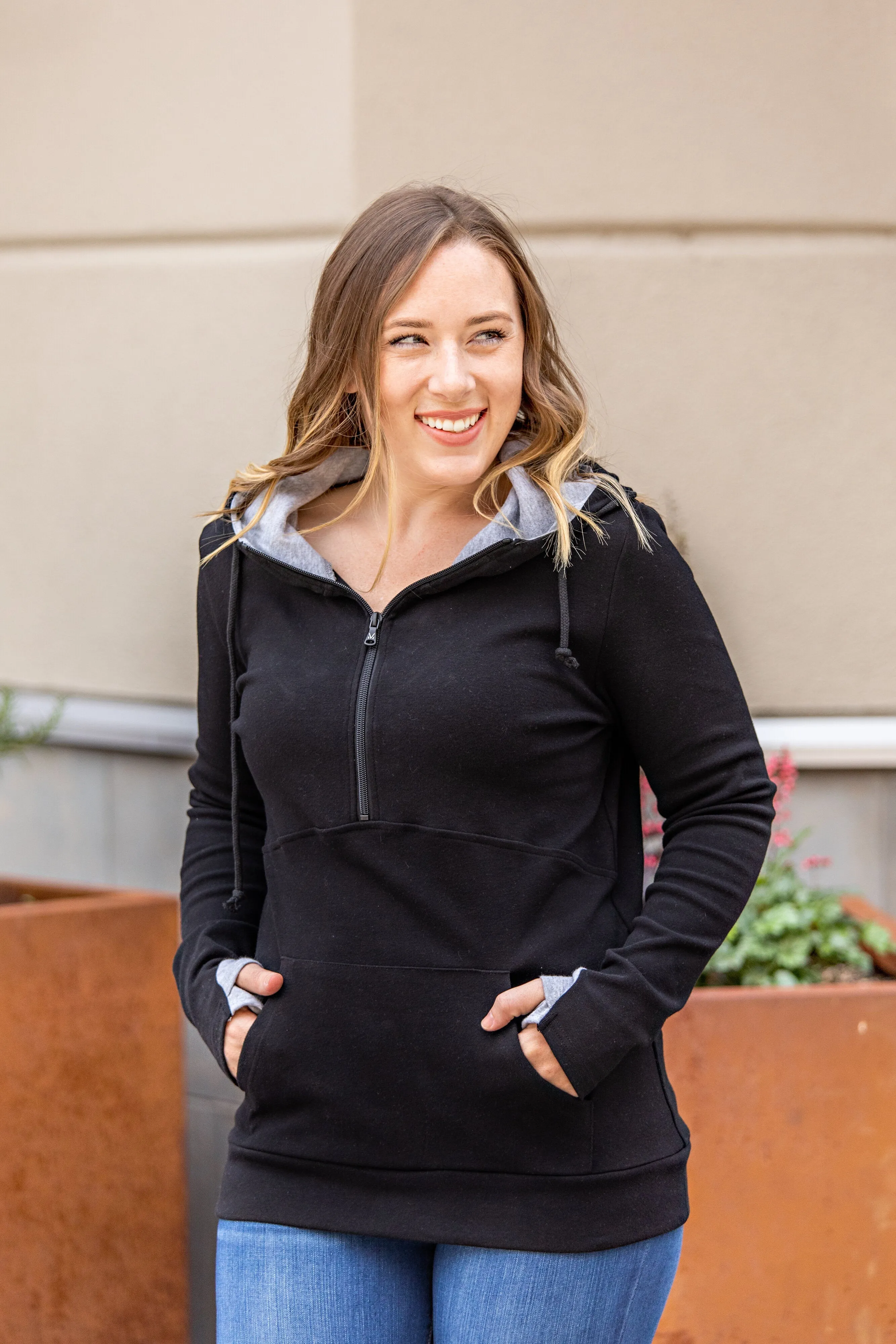 Classic Halfzip Hoodie - Black