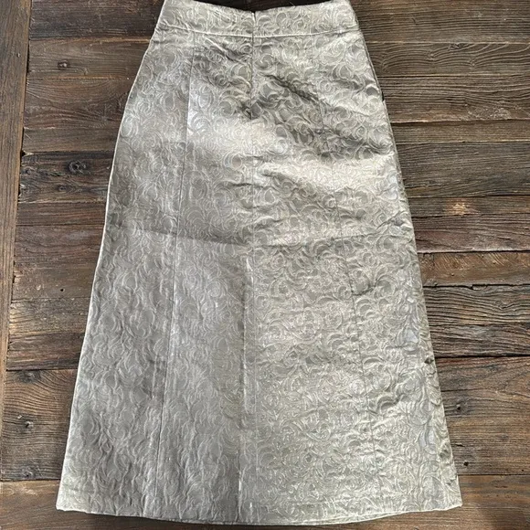 Oui Jacard metallic cream maxi skirt EUC size S