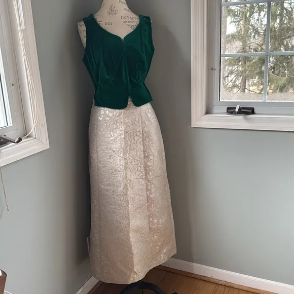 Oui Jacard metallic cream maxi skirt EUC size S