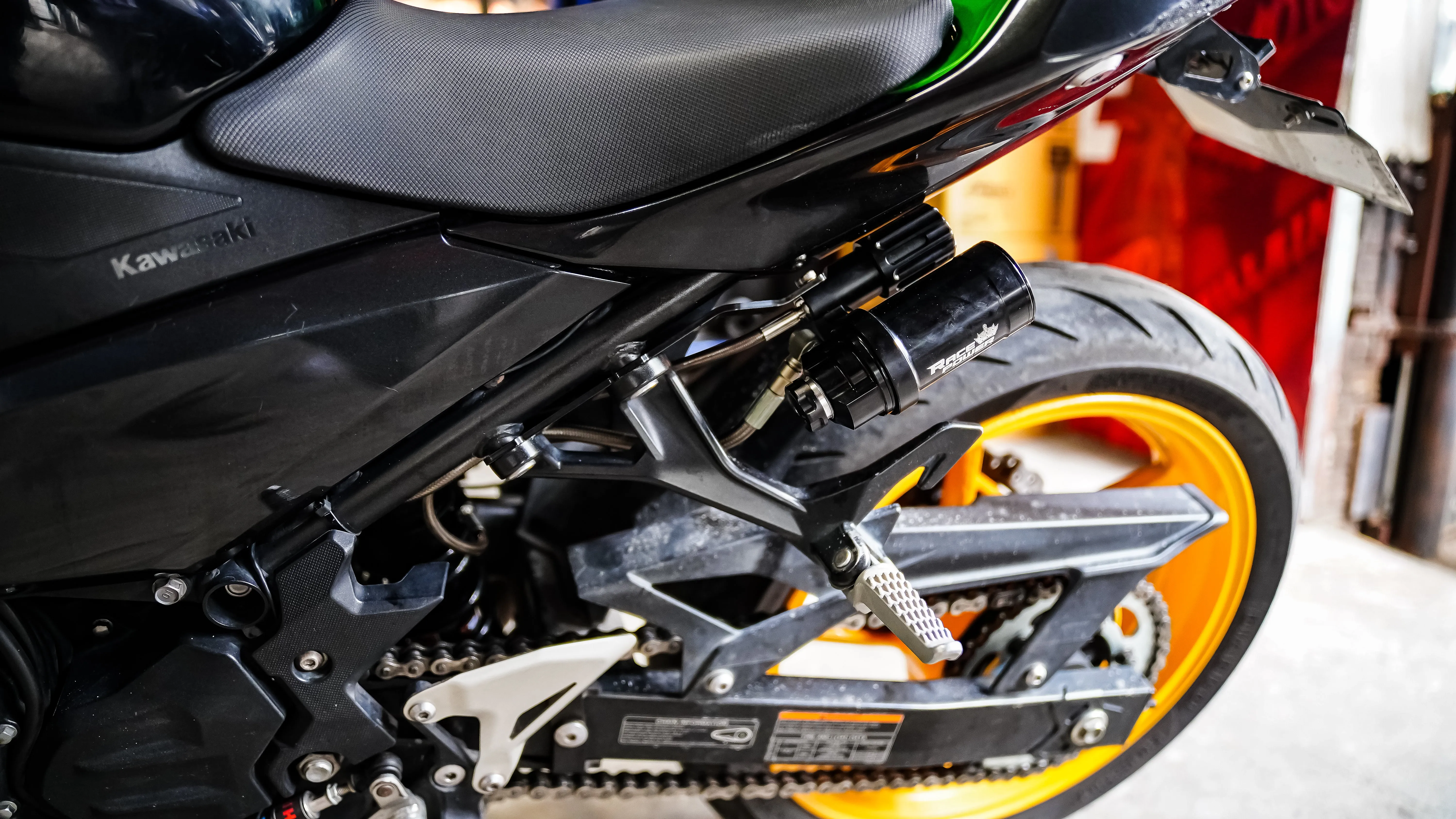 RACE POWER NINJA 400 (BLACK)