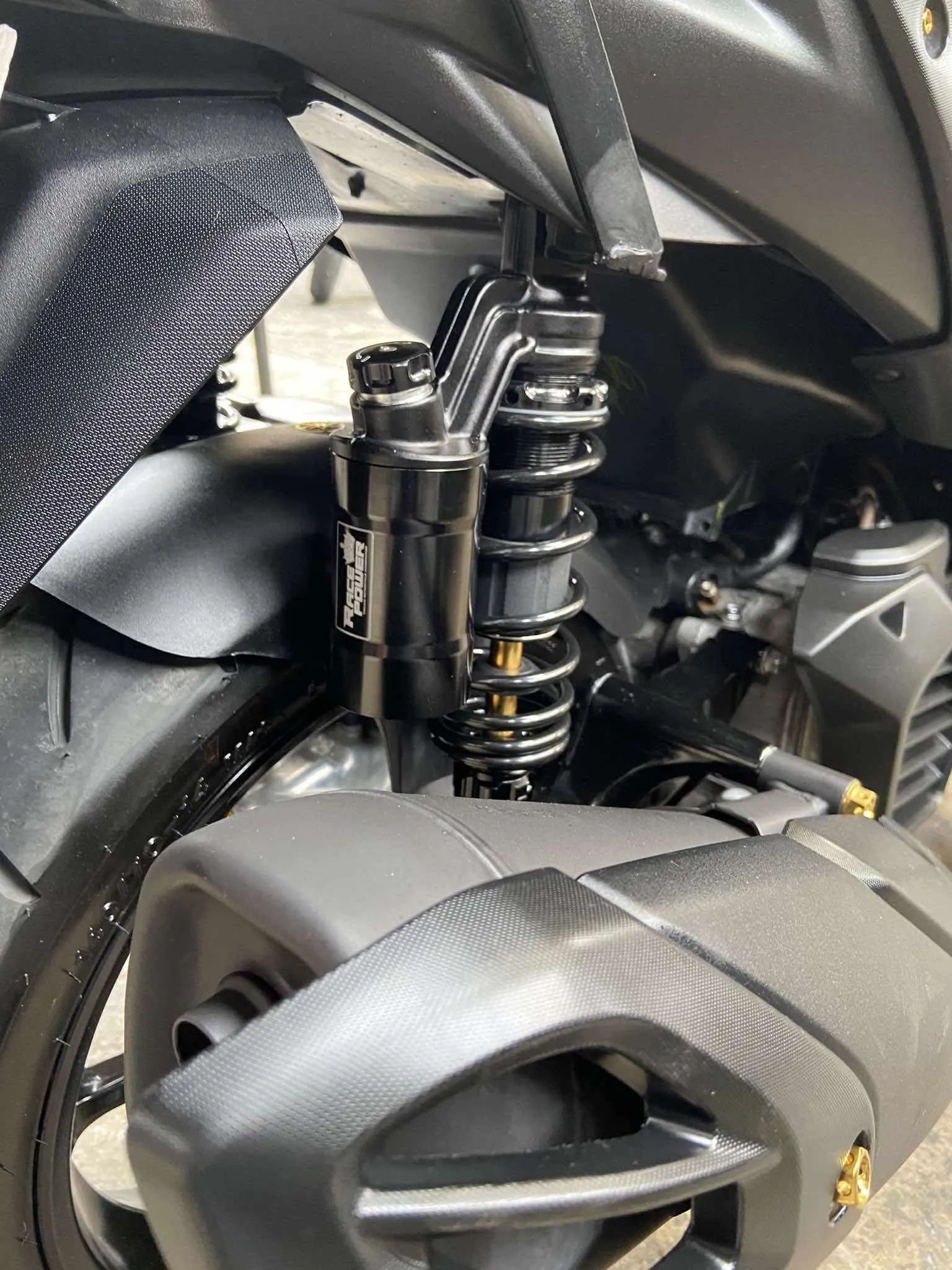RACE POWER R PRO PLUS FOR AEROX / NMAX (BLACK)