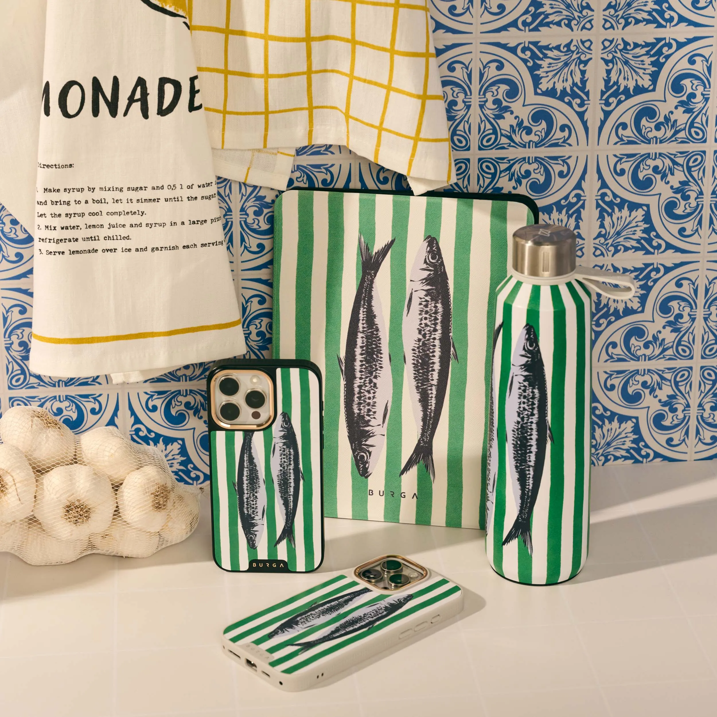 Sardinhas - iPad 9.7 (6th/5th Gen) Case