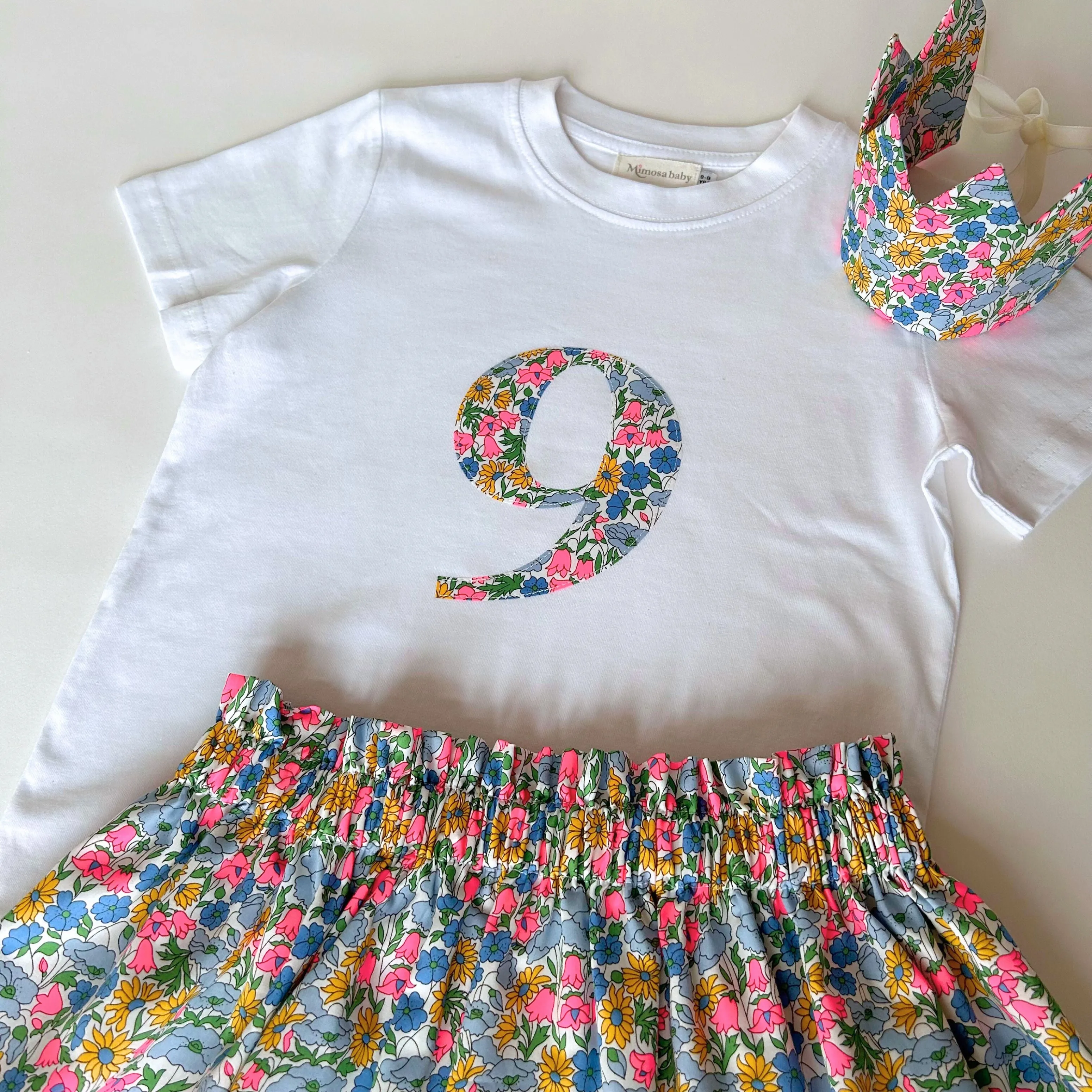 Short sleeve birthday t-shirt & crown set